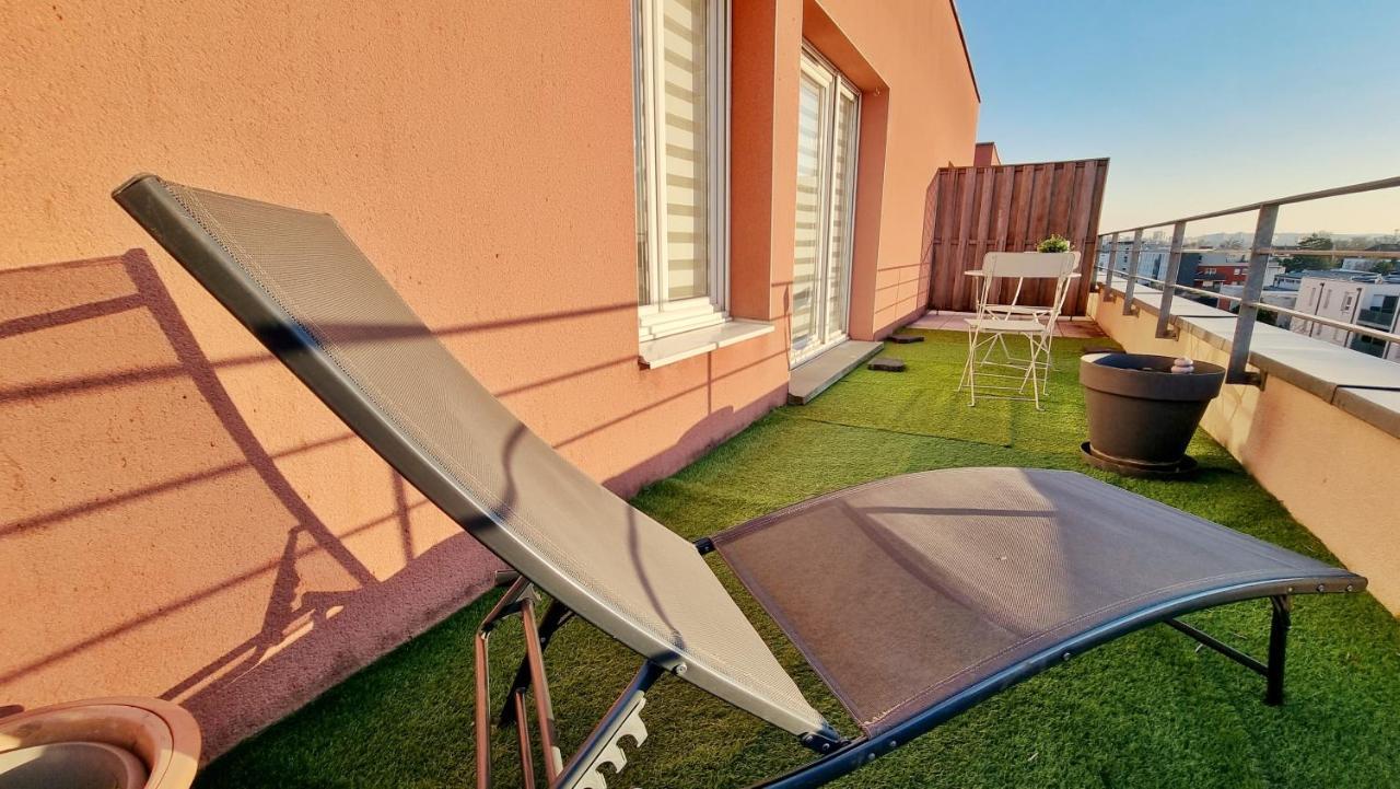 Le Smart - Parking - Terrasse - Wifi - Mulhouse - Relax Bnb Pfastatt Екстер'єр фото
