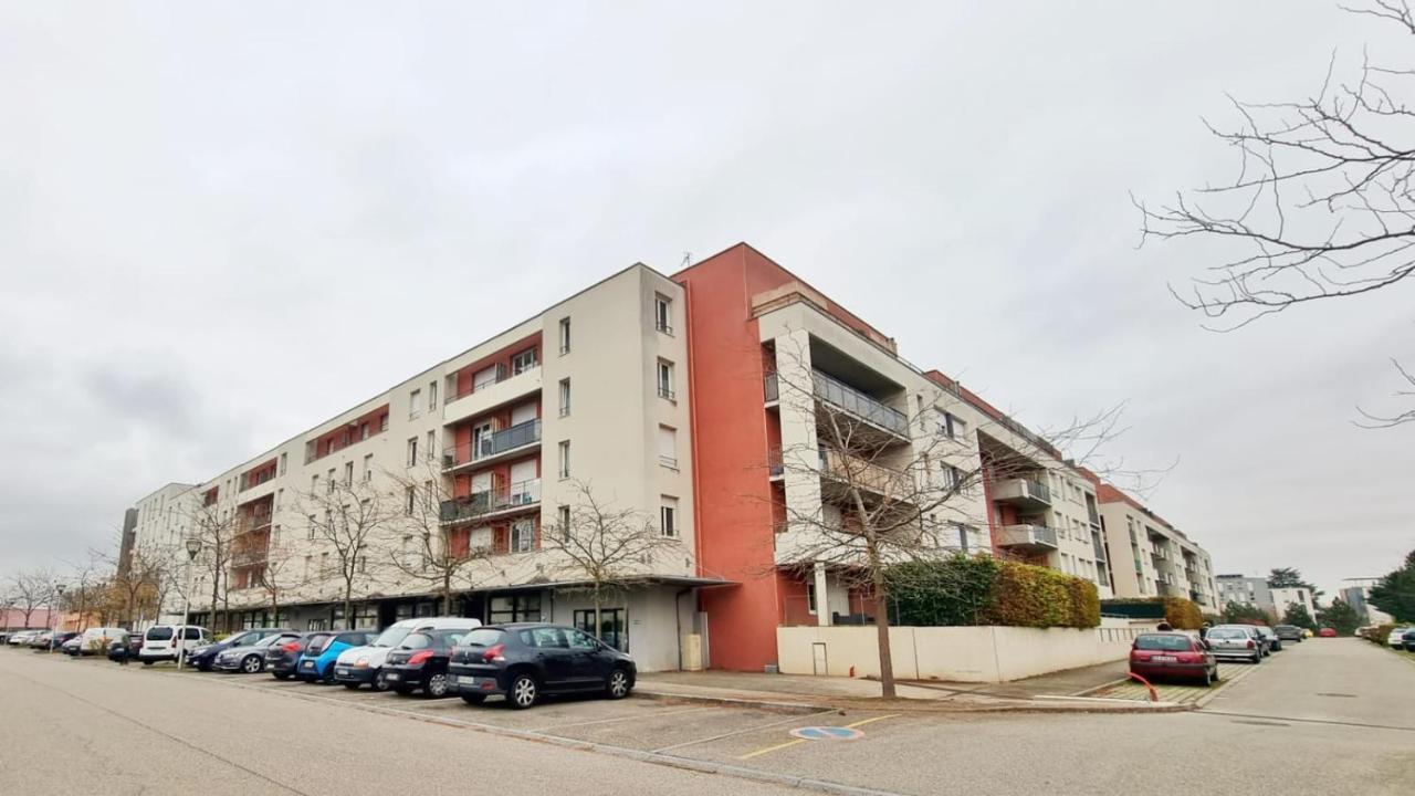 Le Smart - Parking - Terrasse - Wifi - Mulhouse - Relax Bnb Pfastatt Екстер'єр фото